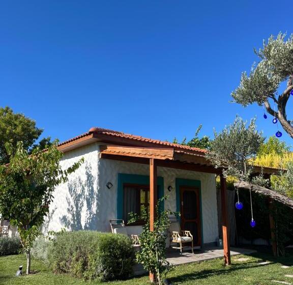 סוויטה נוף לבריכה, Portofino Urla Boutique