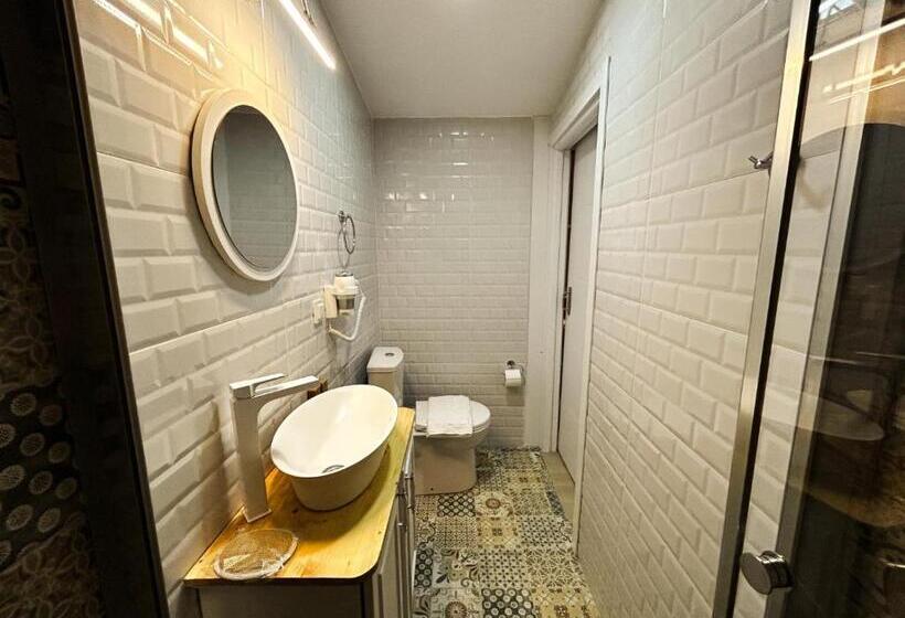 חדר אקונומי, Portofino Urla Boutique