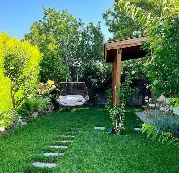 סוויטה נוף לבריכה, Portofino Urla Boutique