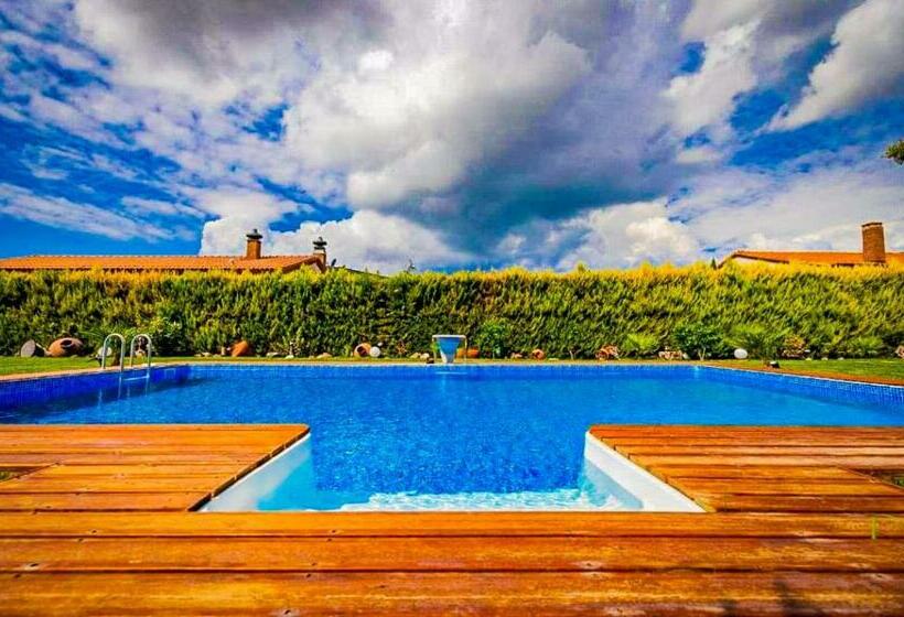 סוויטה נוף לבריכה, Portofino Urla Boutique