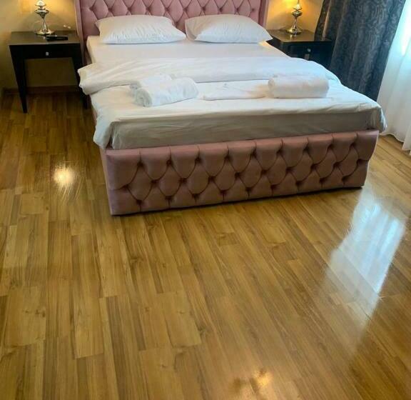 חדר סטנדרט נוף לגינה, Pensiunea Sun Victor