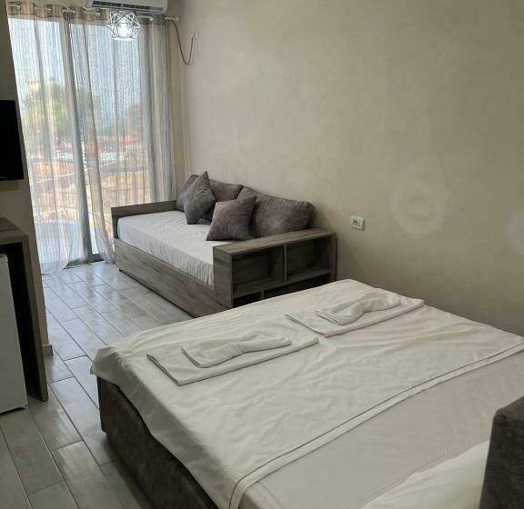 Habitació Triple Deluxe Vista Mar, Noah S Home