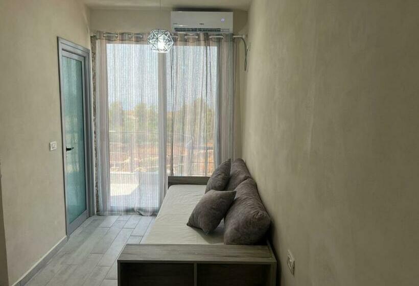 Habitació Triple Deluxe Vista Mar, Noah S Home