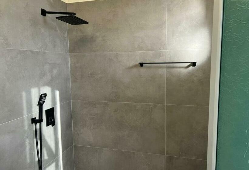 Habitació Triple Deluxe Vista Mar, Noah S Home