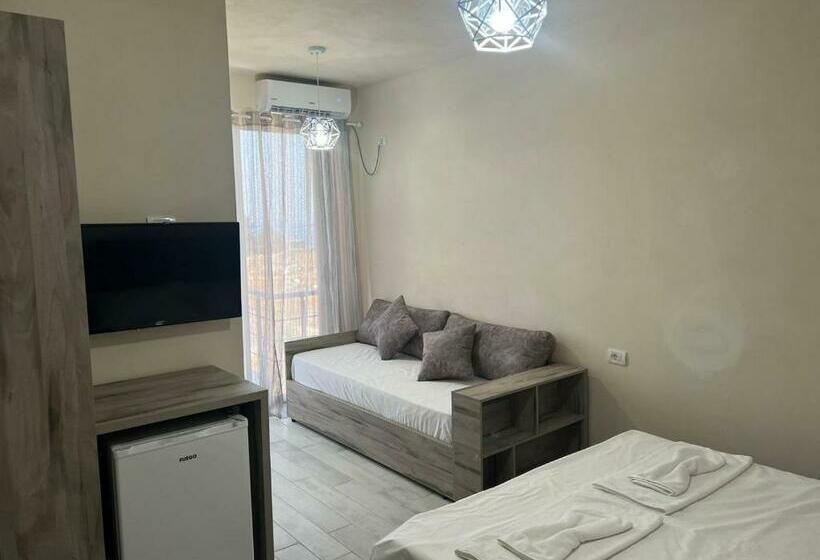 Habitació Triple Deluxe Vista Mar, Noah S Home