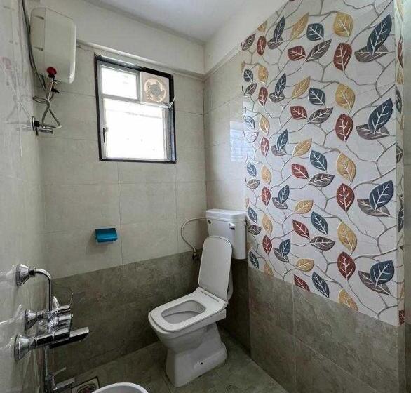 חדר קלאסי לשלושה, Spot On Hotel Crystal Executive