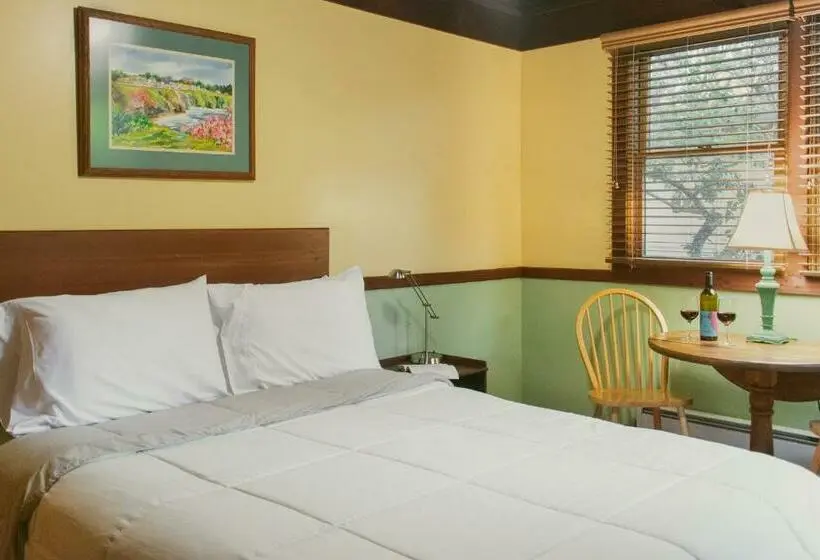 スタンダードスタジオ, Anderson Valley Inn