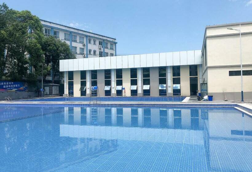 디럭스 룸, Chongqing Jianfeng