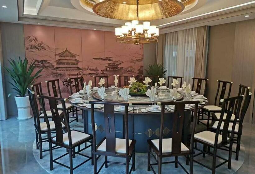 디럭스 룸, Chongqing Jianfeng