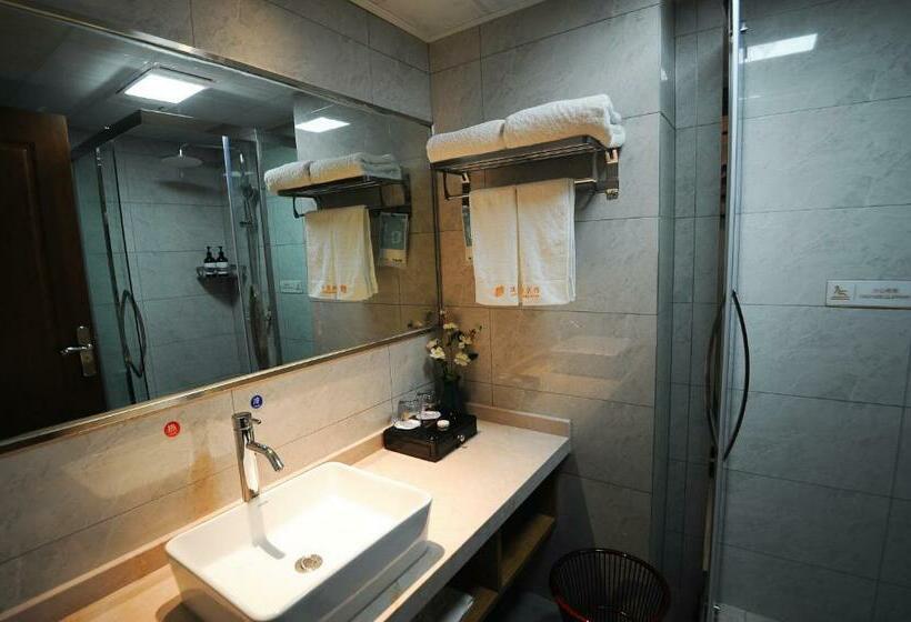 디럭스 패밀리 룸, Chongqing Jianfeng