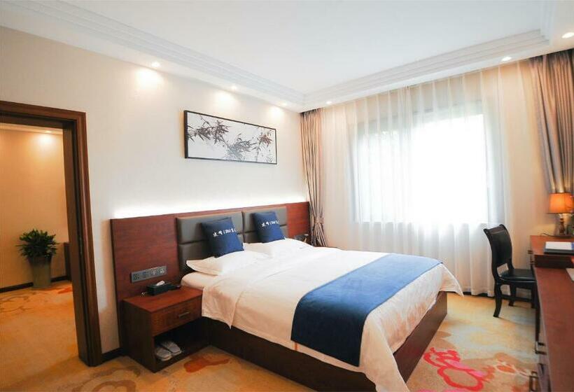 디럭스 스위트, Chongqing Jianfeng