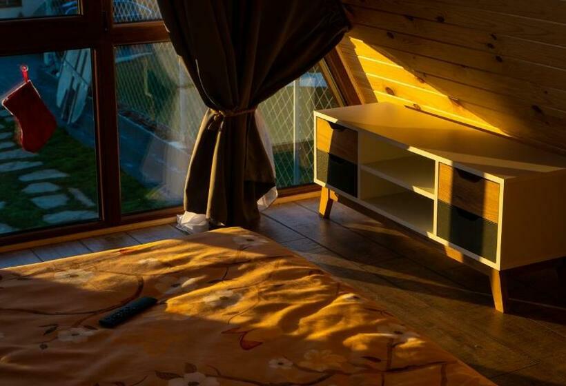 בקתת חדר, Pensiunea Fata Viilor