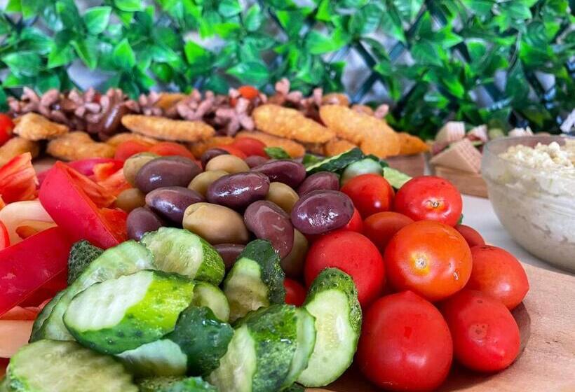 בקתת חדר, Pensiunea Fata Viilor