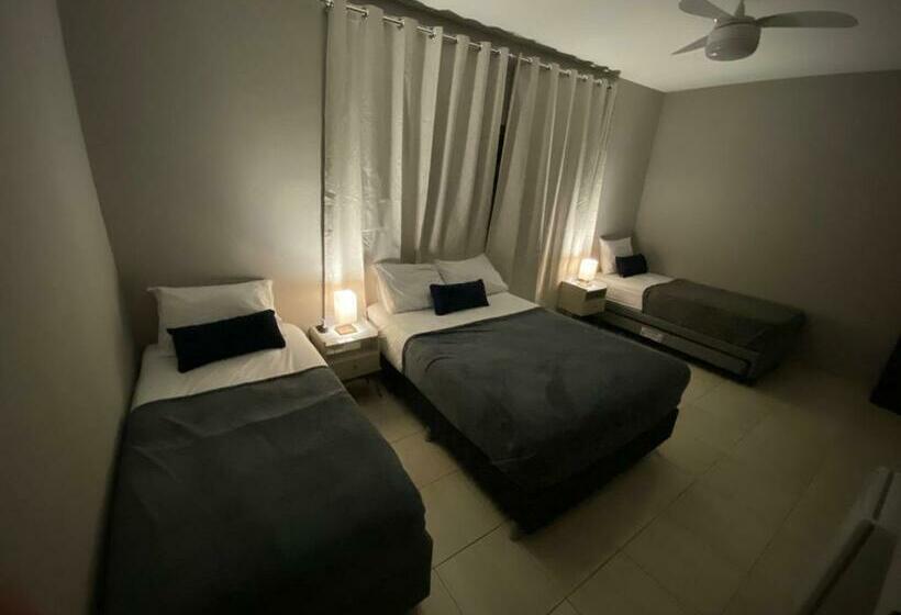 带1个卧室的带阳台的公寓, Prime