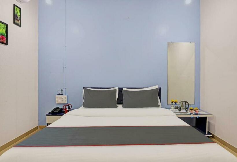 חדר דלוקס, Solitaire