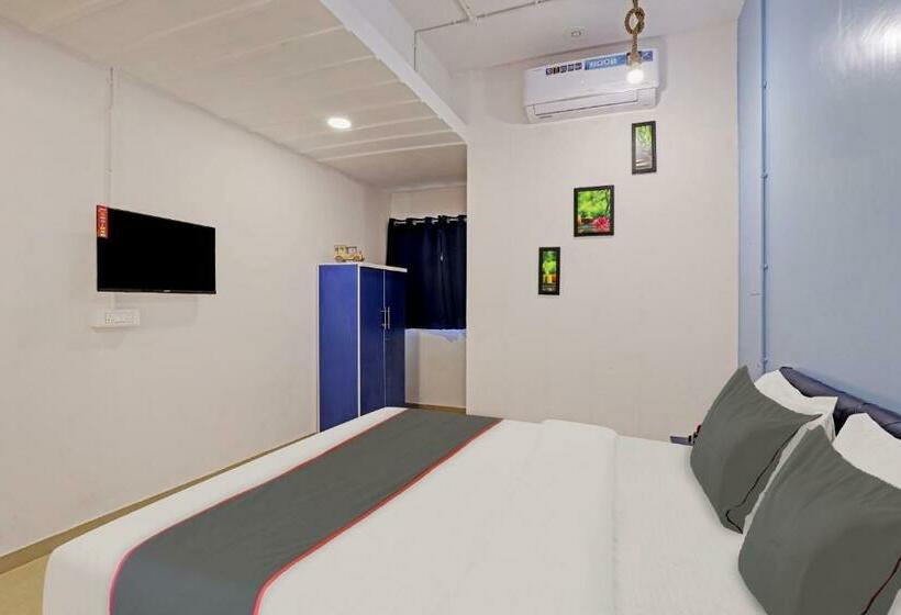 חדר דלוקס, Solitaire