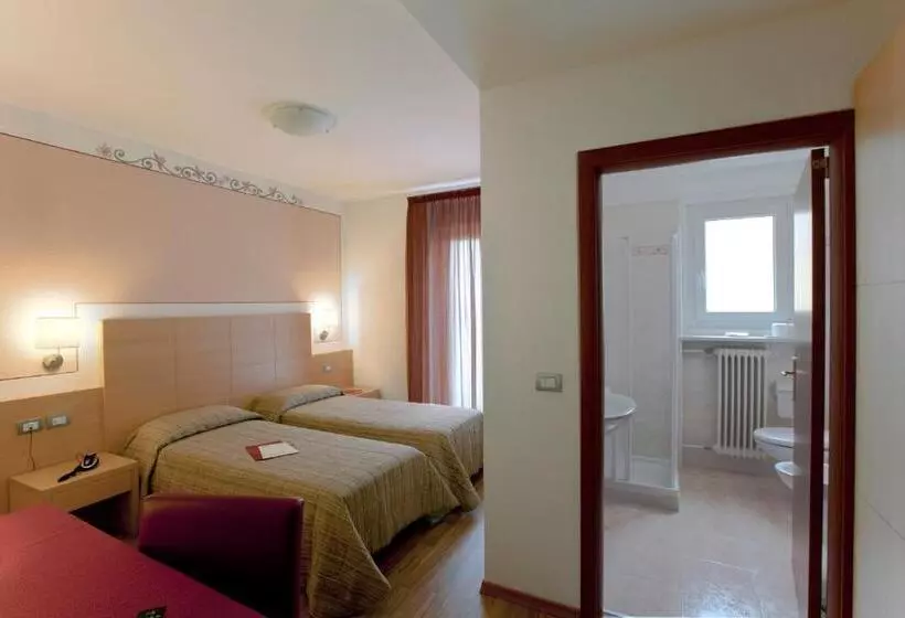 スタンダードルーム, Alphotel Milano