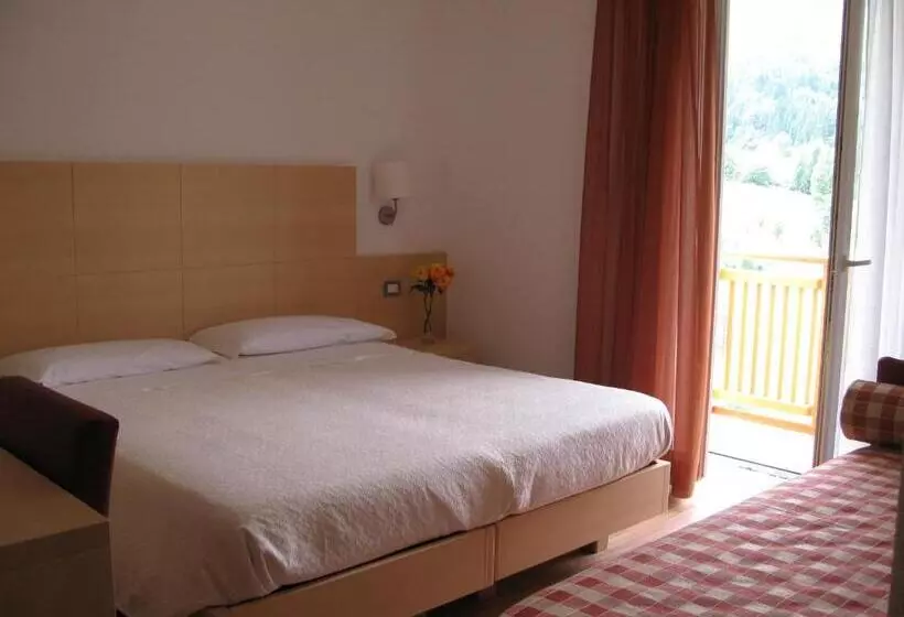 景色の見えるトリプルスタンダードルーム, Alphotel Milano
