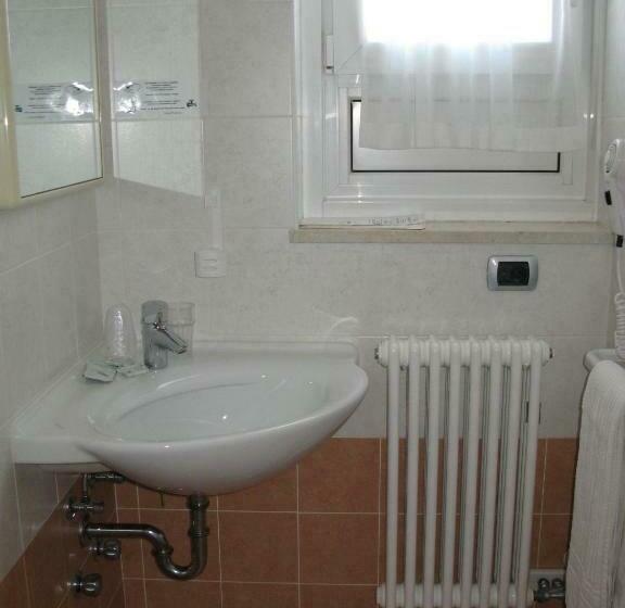 غرفة قياسية, Alphotel Milano