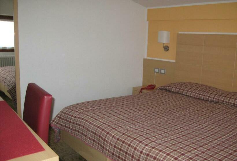 חדר בסיסי, Alphotel Milano