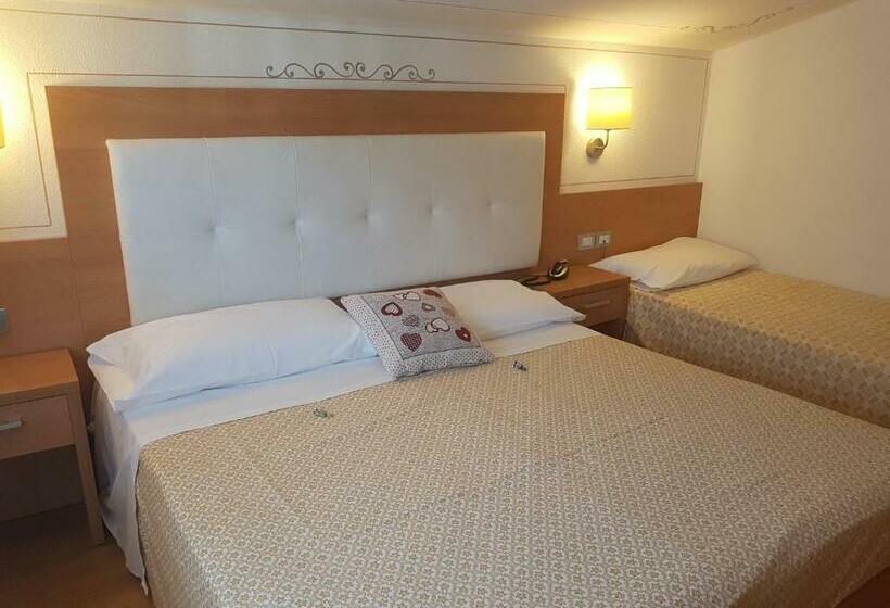 חדר סטנדרט לשלושה, Alphotel Milano