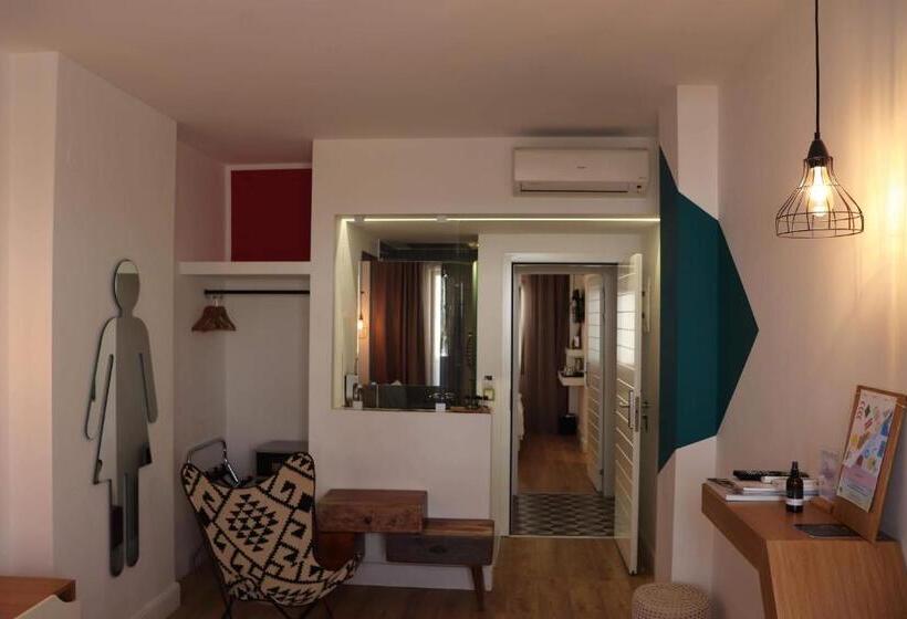 غرفة ديلوكس مزودة بشرفة, Blue Bottle Boutique