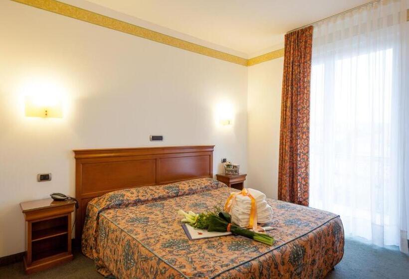 חדר סטנדרט, Bologna