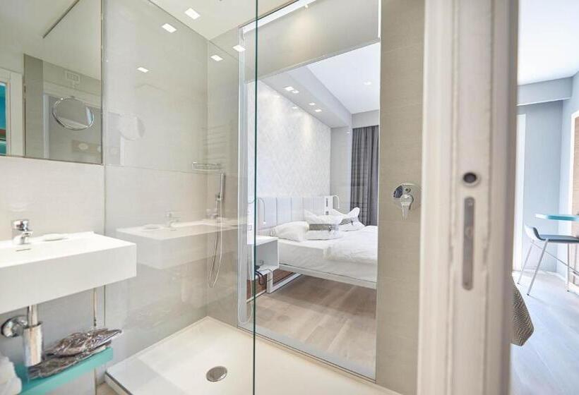 ガーデンビュースタンダードルーム, Castello Lake Front