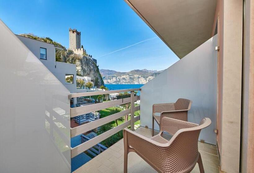 ベーシックルーム, Castello Lake Front