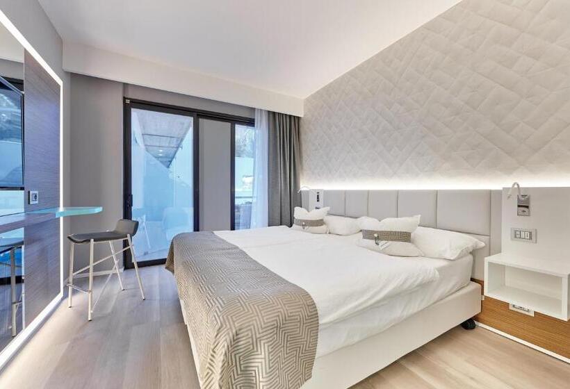 Quarto Basic, Castello Lake Front