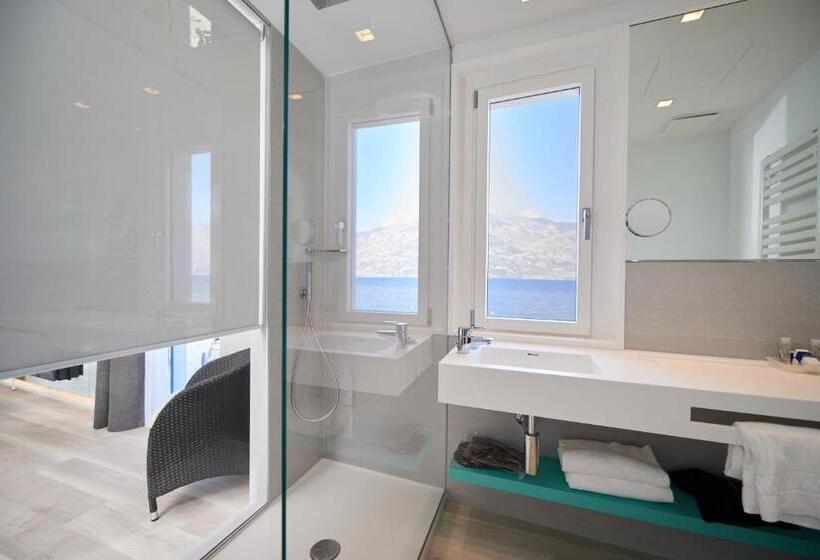 バスタブ付きスタンダードルーム, Castello Lake Front