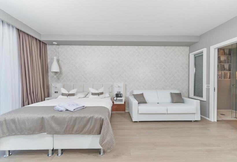 テラス付きジュニアスイート, Castello Lake Front