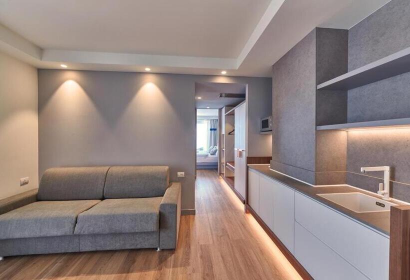 テラス付スイート, Castello Lake Front