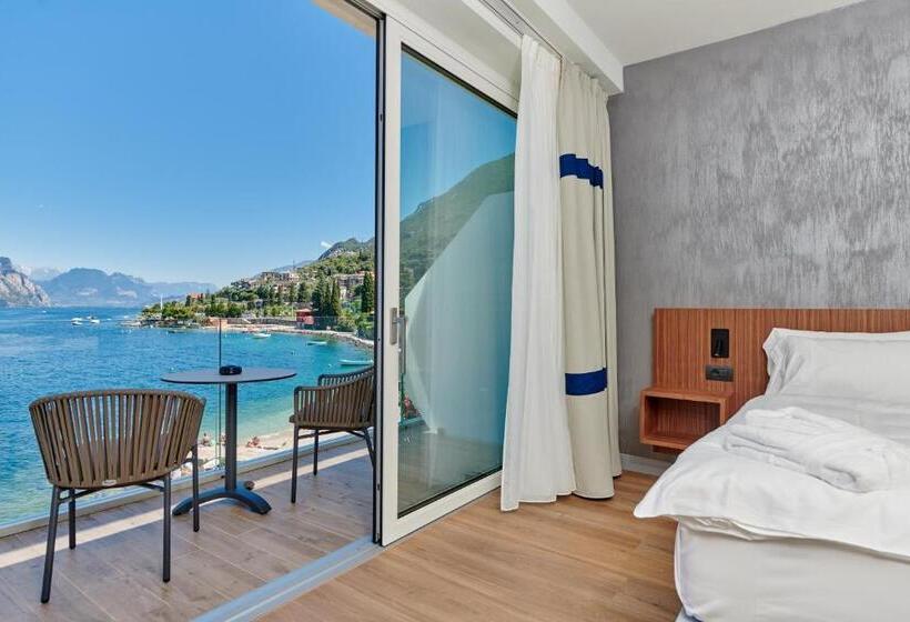 テラス付スイート, Castello Lake Front