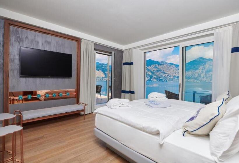 テラス付スイート, Castello Lake Front