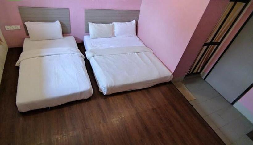 Pokój Deluxe Trzyosobowy, Dream House