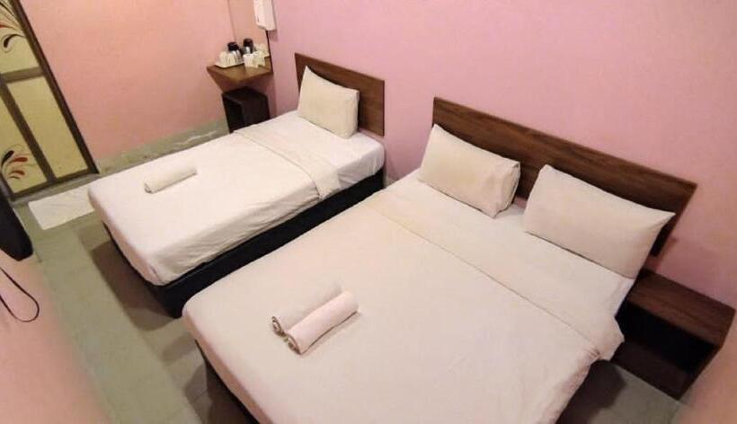 Pokój Standard Trzyosobowy, Dream House