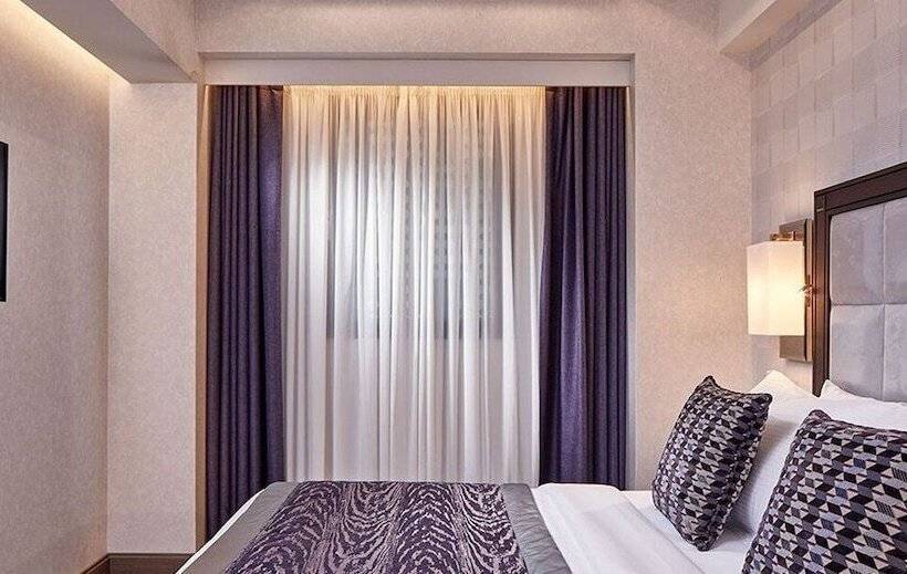 غرفة قياسية داخلية, Electra Metropolis