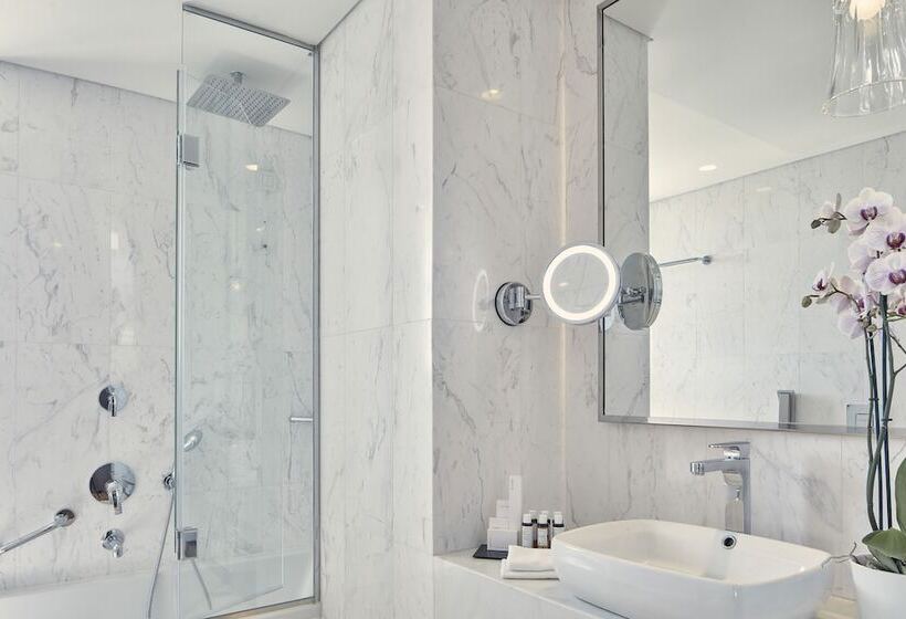 غرفة ديلوكس ذات إطلالة, Electra Metropolis