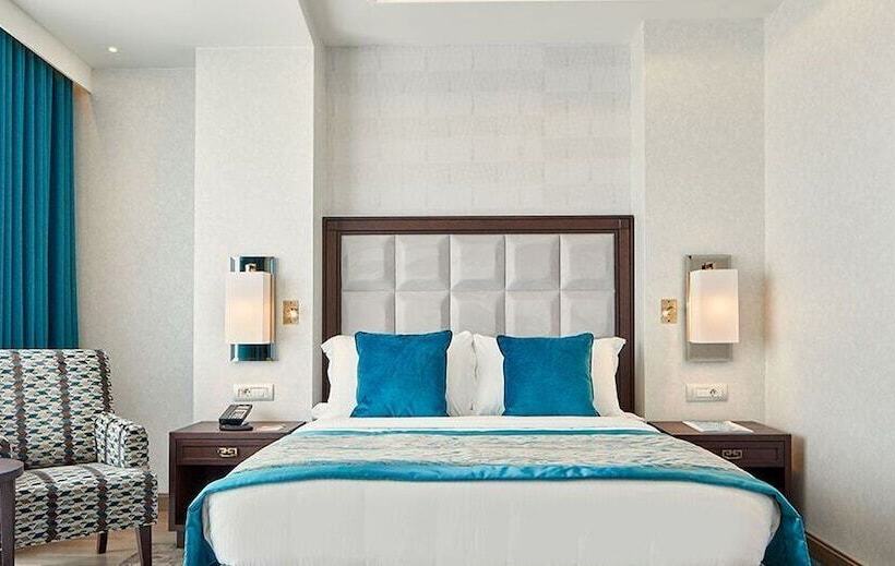 غرفة ديلوكس ذات إطلالة, Electra Metropolis