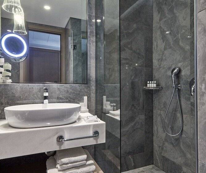 جناح, Electra Metropolis