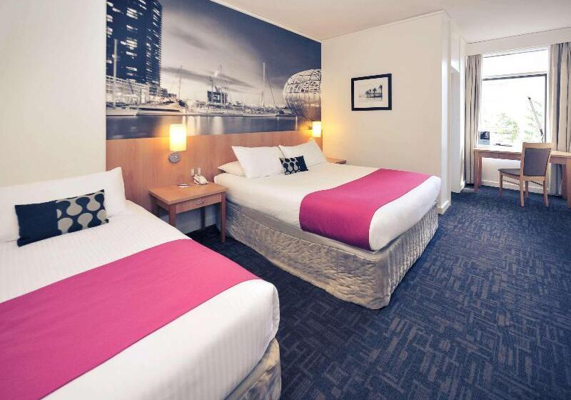 غرفة سوبيريور, Electra Metropolis