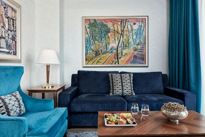 جناح, Electra Metropolis