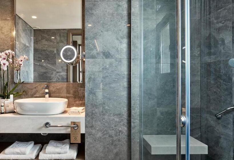 غرفة ديلوكس ذات إطلالة, Electra Metropolis