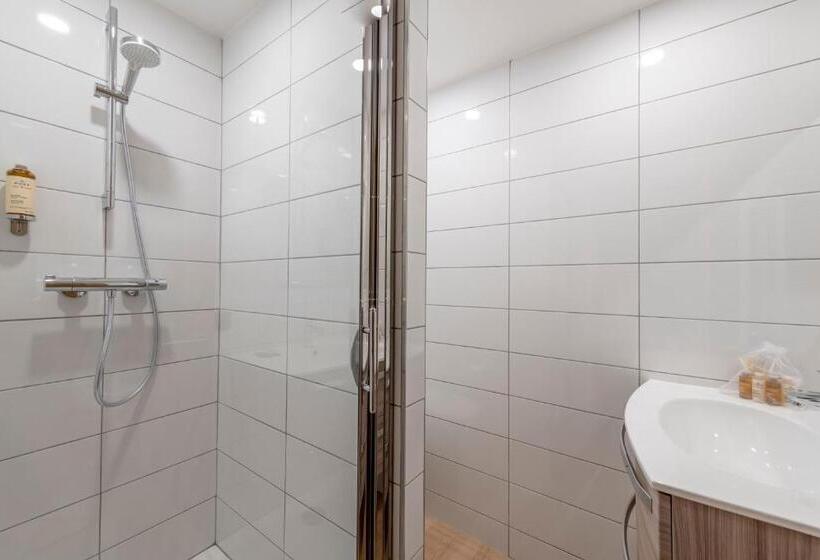 三人经典房间, Eterlou