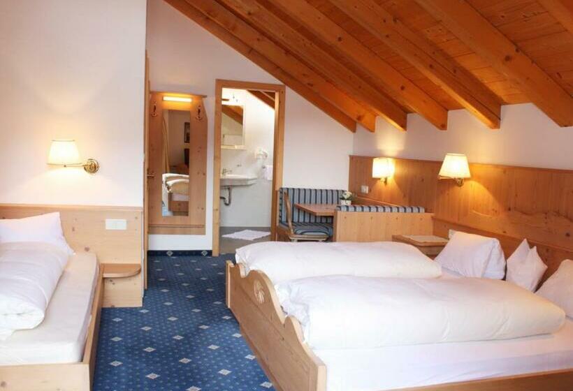 Номер Стандарт Трехместный, Gallia