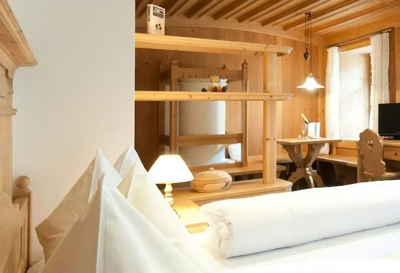 Standard-huone, Gallia