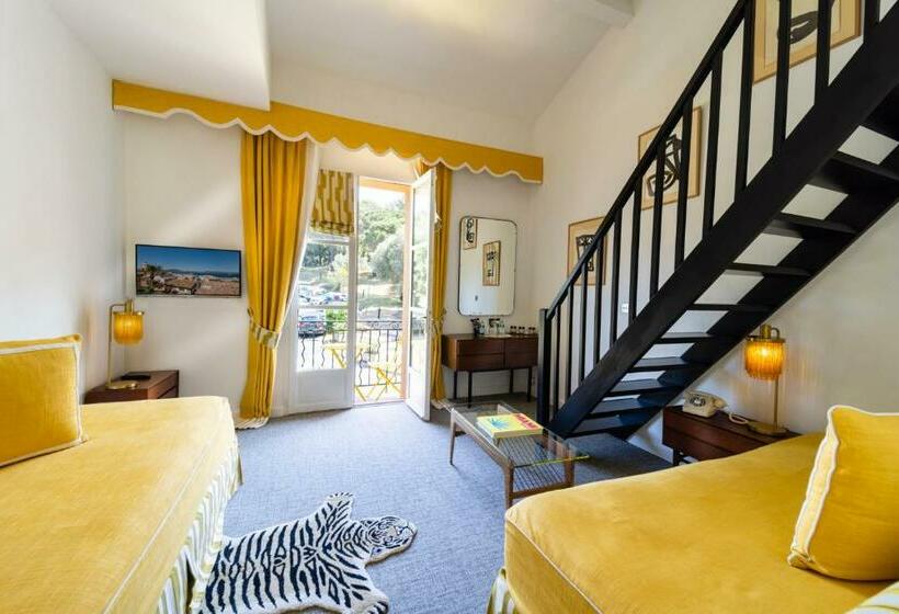 Полулюкс, Le Y