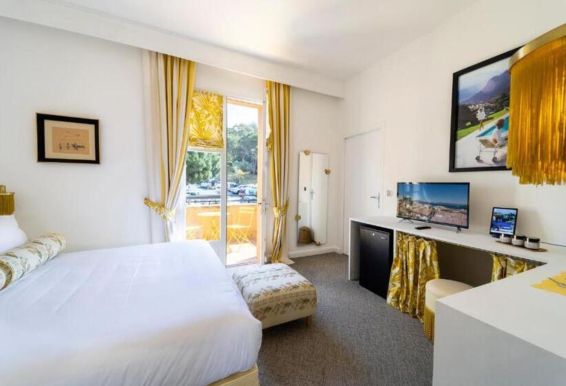 Номер Superior, Le Y