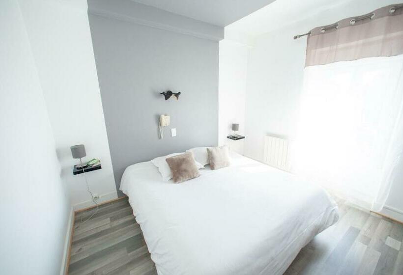 스탠다드 트리플 룸, La Marine